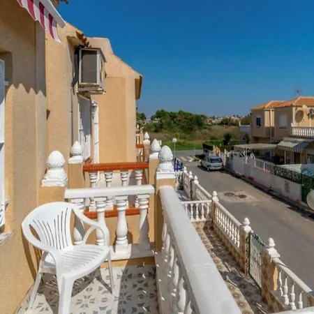 Upper Floor 2 Bed In Paraje Natural Fase 1, Torrevieja