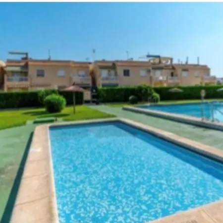 Upper Floor 2 Bed In Paraje Natural Fase 1, * Torrevieja